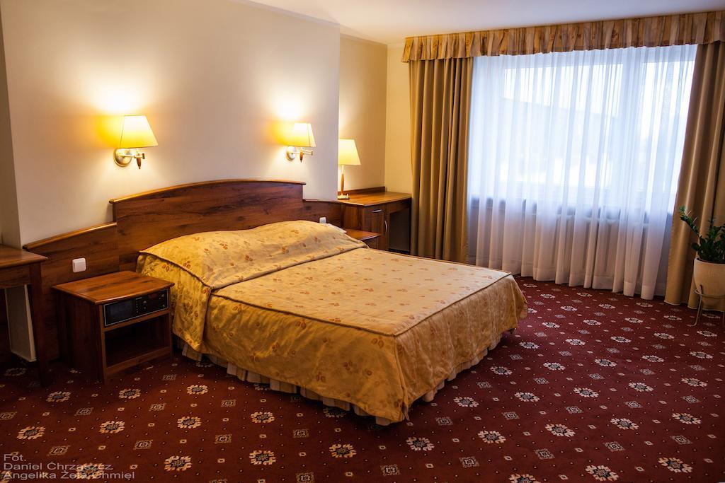 Hotel Prezydencki 3-Star Rzeszow Phòng bức ảnh