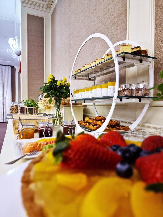 Hotel Prezydencki 3-Star Rzeszow Ngoại thất bức ảnh