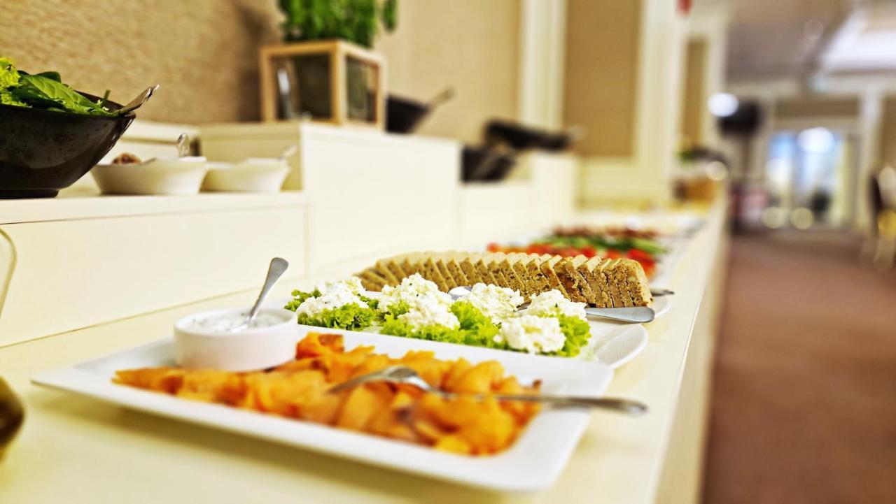 Hotel Prezydencki 3-Star Rzeszow Ngoại thất bức ảnh
