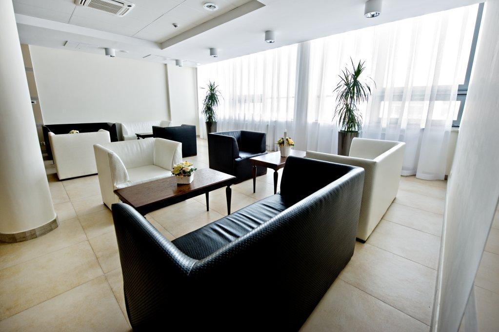 Hotel Prezydencki 3-Star Rzeszow Ngoại thất bức ảnh
