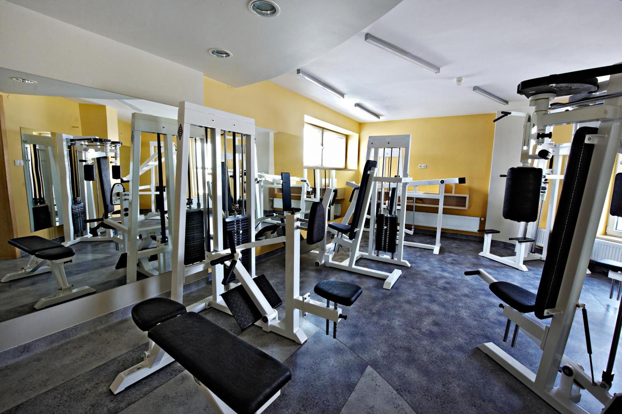 Hotel Prezydencki 3-Star Rzeszow Ngoại thất bức ảnh