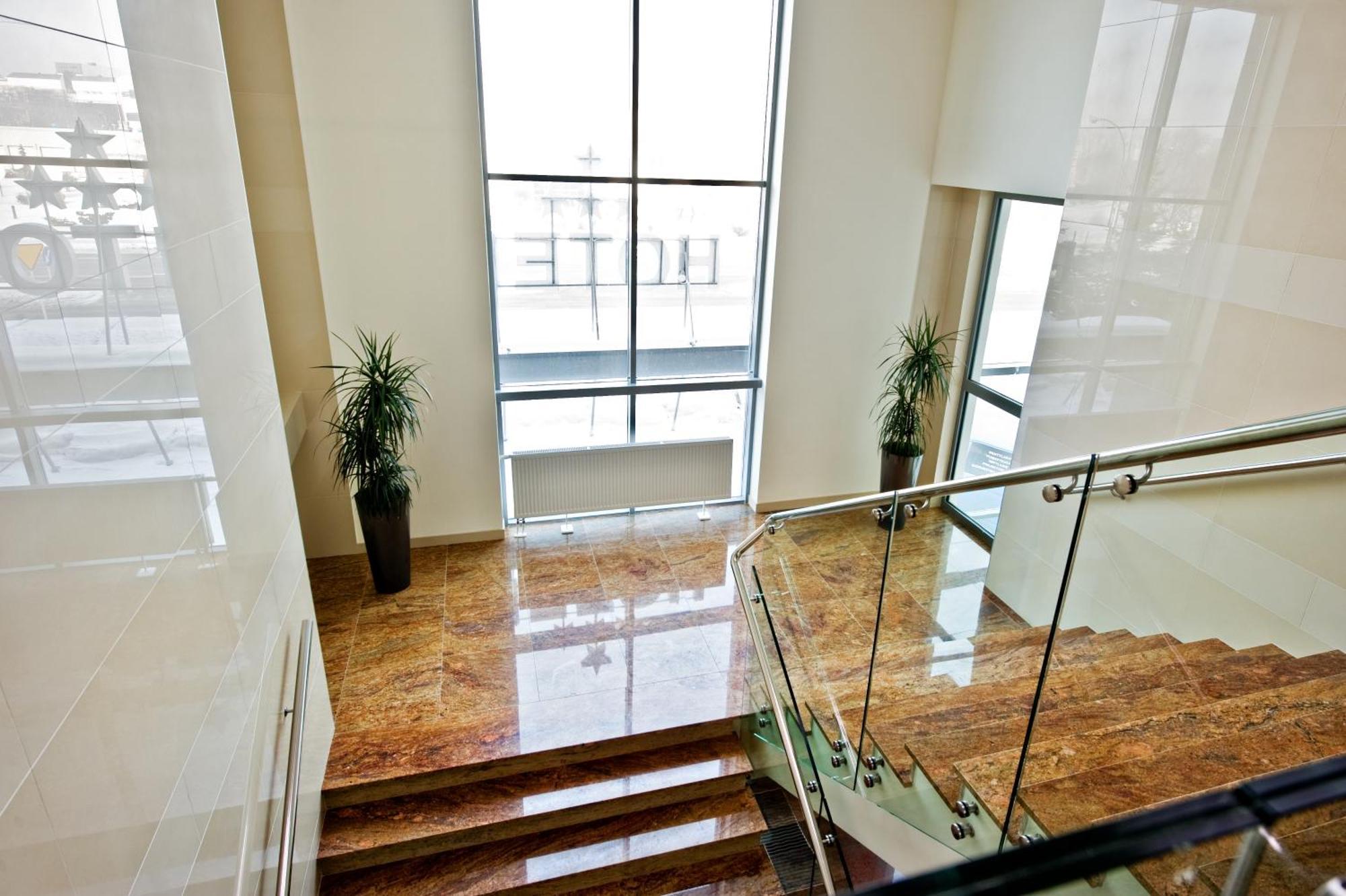 Hotel Prezydencki 3-Star Rzeszow Ngoại thất bức ảnh