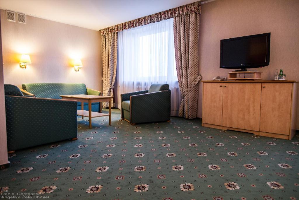 Hotel Prezydencki 3-Star Rzeszow Phòng bức ảnh