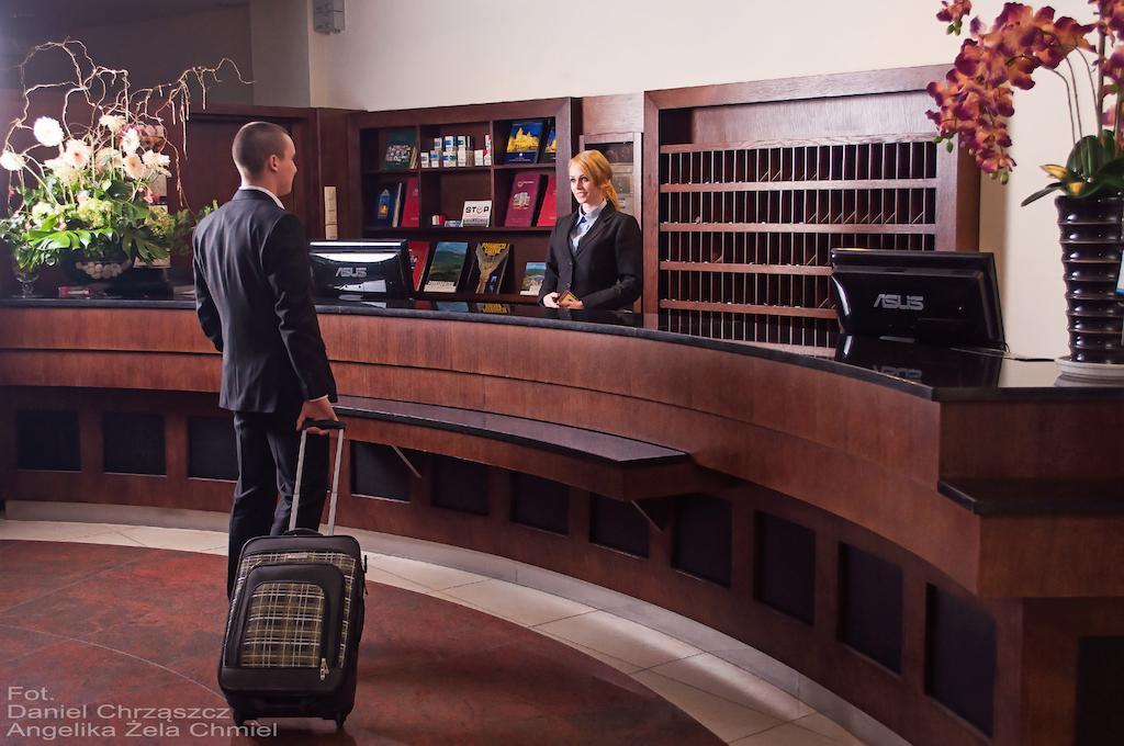 Hotel Prezydencki 3-Star Rzeszow Ngoại thất bức ảnh